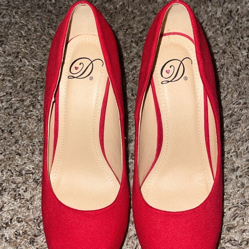 Heart in D Suede Red Chic Women's Heels - Picture 3 of 9